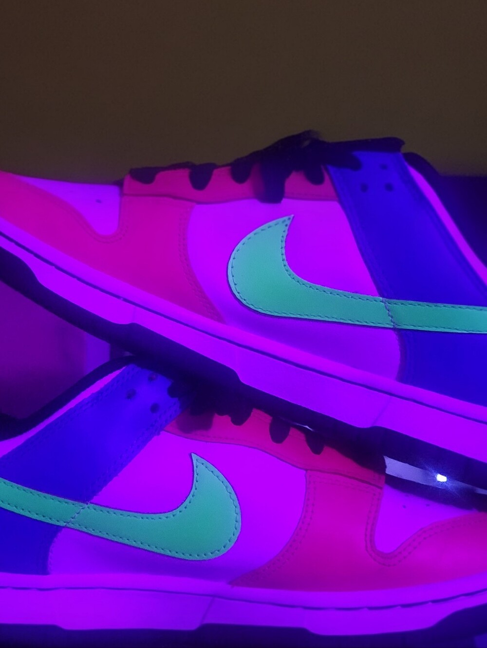 Nike Dunk Low Green Strike Multicolor Women’s 10 VNDS UV Reactive